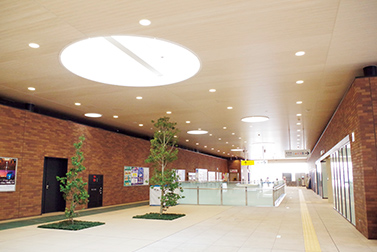 狛江駅前広場(整備前)