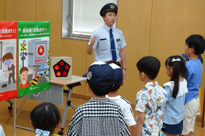 鉄道安全教室でのクイズの様子