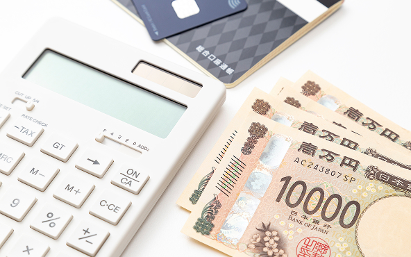 口座に入金しているイメージ画像