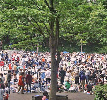 新宿中央公園ビッグフリーマーケット（6月）