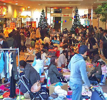 クロスガーデン多摩 キッズフリーマーケット（11月・12月）