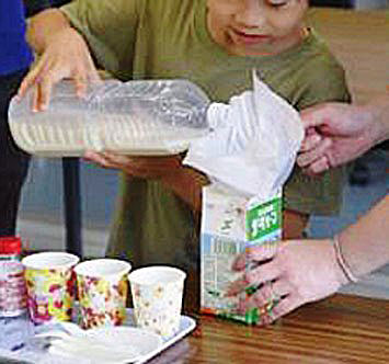 こどもの国牧場 バター作り教室（11月）の画像