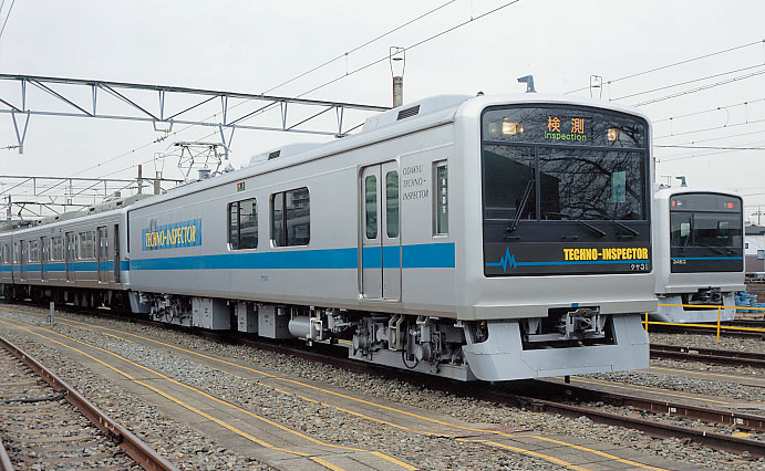 総合検測車「テクノインスペクター」