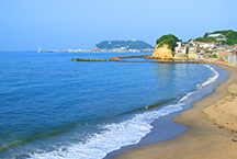 The Enoshima-Kamakura Freepass is valid for unlimited rides throughout the designated area.