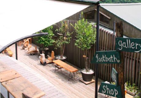 Relax in a footbath while taking in the scenery.